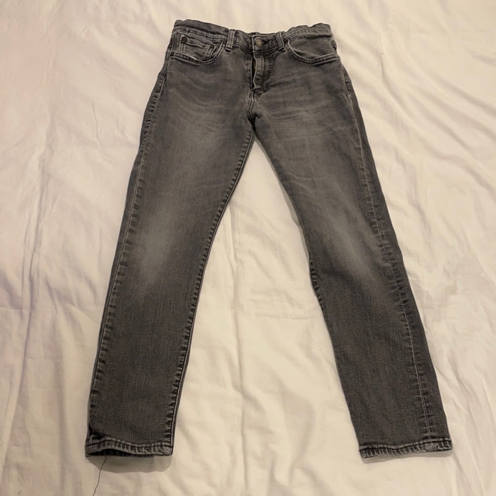 Men’s gray Levi 511 jeans 32 waist 32 likes